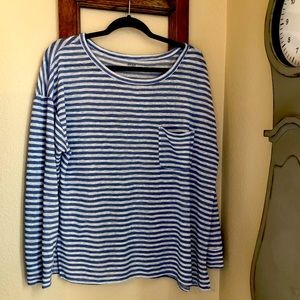 Lightweight long sleeve top. Size XXL